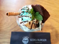 東京都渋谷区・「いしがまや GOKU BURGER」チョコミントパフェ4