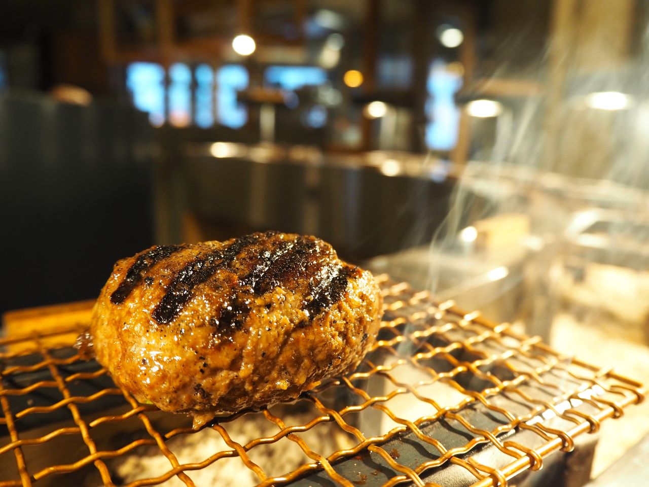 【渋谷ランチ】朝9時半に売り切れる幻のハンバーグ！予約方法やメニューは？・挽肉と米 渋谷