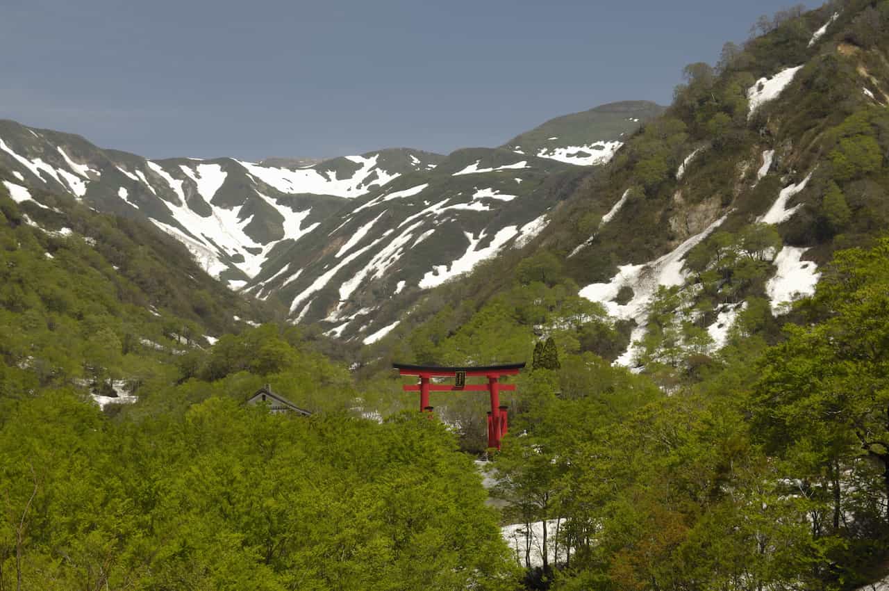 山形県湯殿山神社