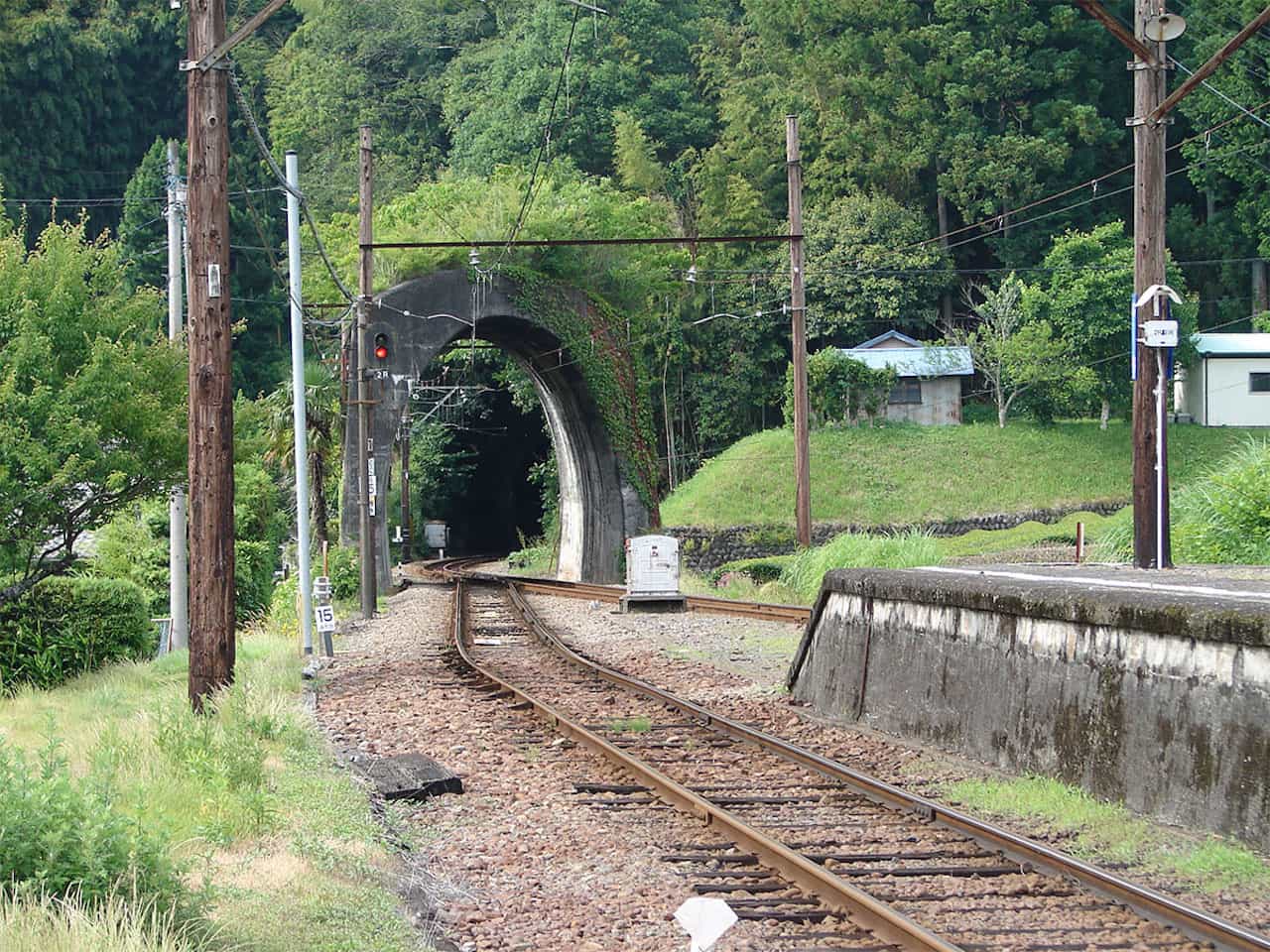 【実はこれが日本一】10m未満も!?「日本一短い」鉄道トンネルの奥深い歴史