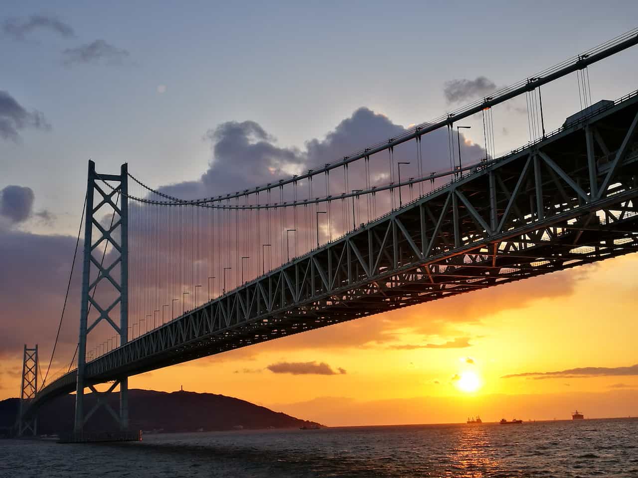 兵庫県明石海峡大橋