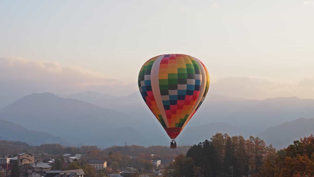 長野県・白馬村の熱気球