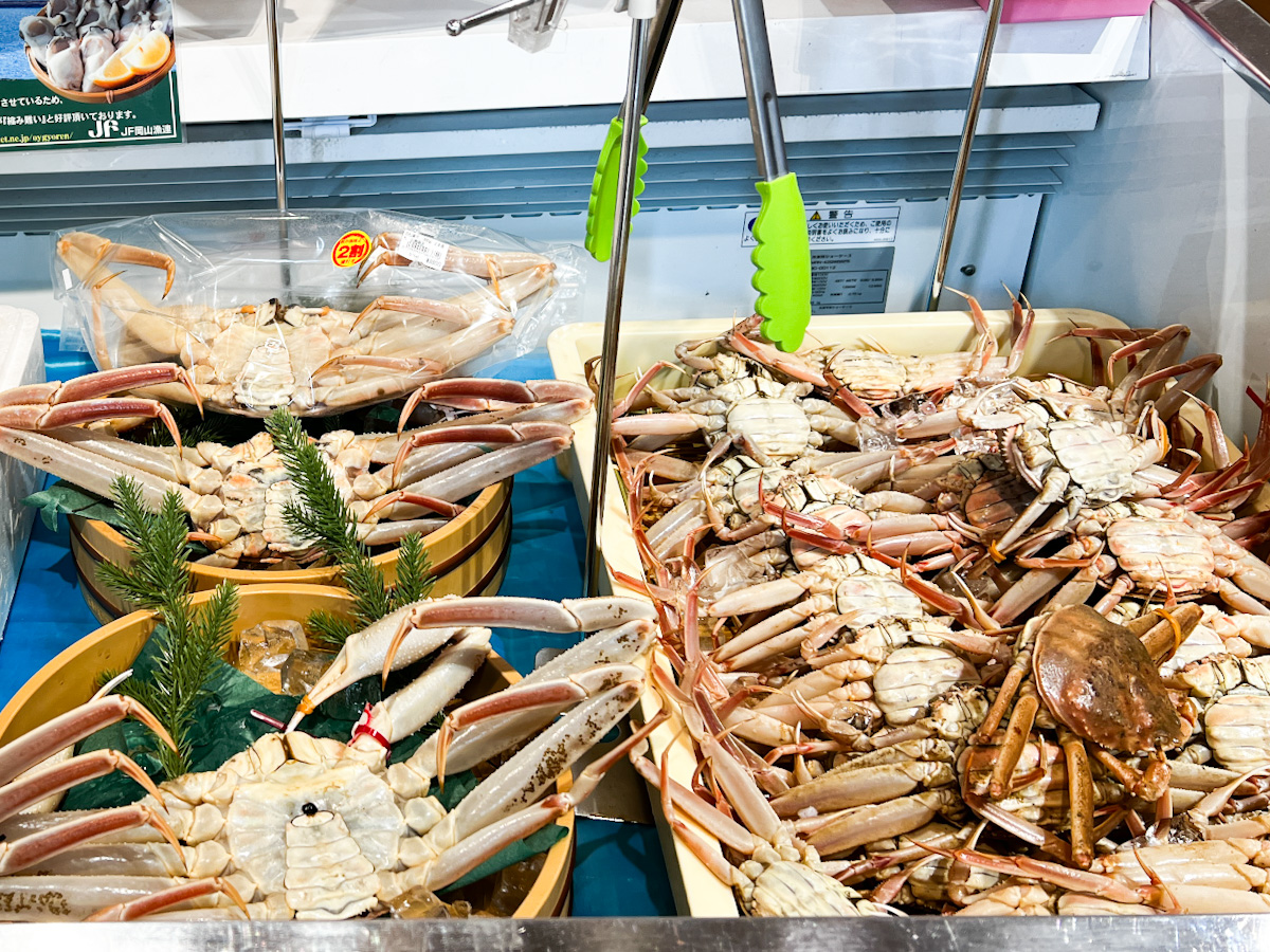 実は鳥取県は、カニの水揚量日本一、消費量日本一など「5つのカニ日本一」を誇り「蟹取県」を名乗っている蟹づくしの県