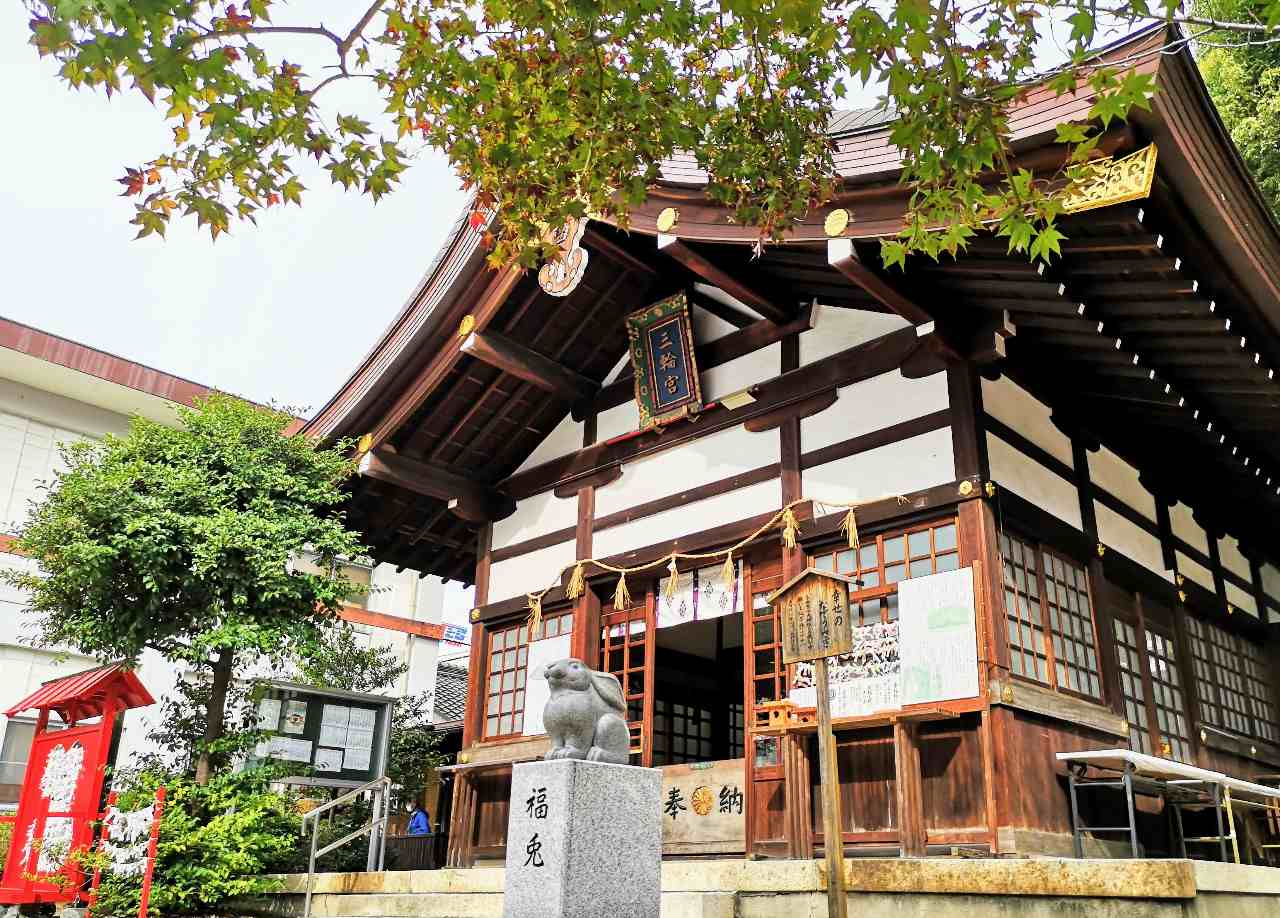 愛知県名古屋市・「三輪神社」神殿