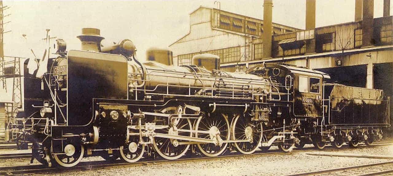 お召し列車仕様のC51 201（1940年撮影）