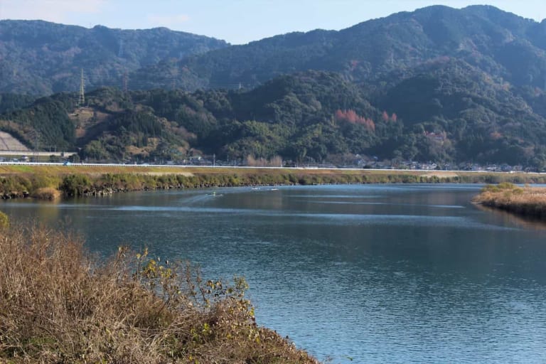 【日本三大急流】静岡「富士川」・山形「最上川」・熊本「球磨川」の特徴と共通点 | TABIZINE~人生に旅心を~