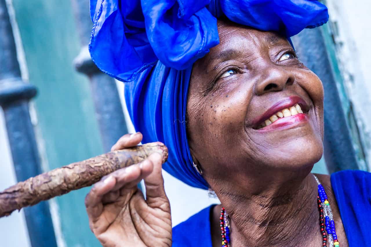 portrait-african-cuban-woman-smoking