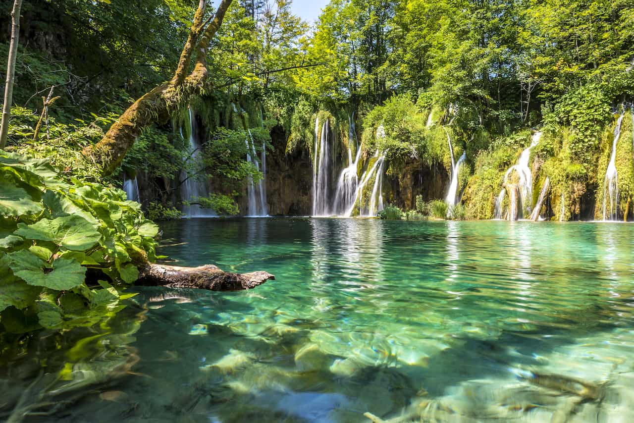 クロアチア・プリトヴィッツェ湖群国立公園の滝