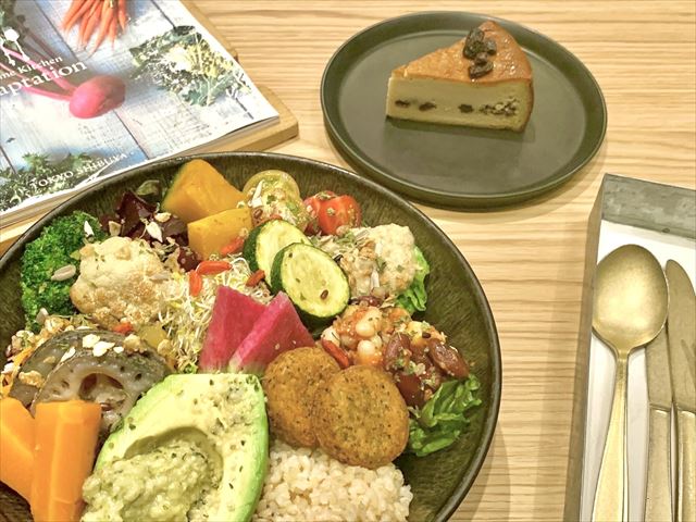 【渋谷ランチ】おいしくヴィーガンランチが食べられる「Cosme Kitchen Adaptation＜コスメキッチン アダプテーション＞」ランチメニュー人気ランキング