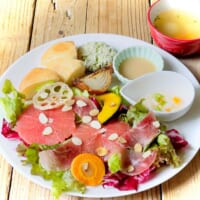 saredoかふぇ & DINING ベジコロとサラダプレート
