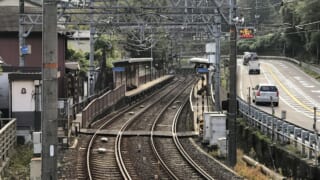 京阪電車大谷駅