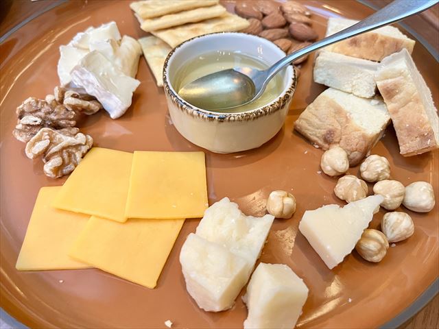 4種のチーズの盛り合わせ