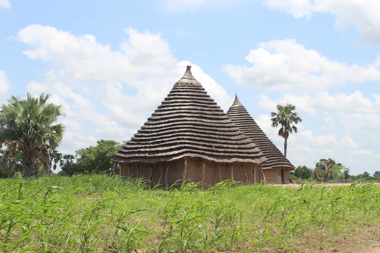 南スーダンの村の小屋