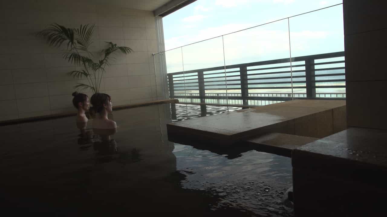 沖縄の温泉の例