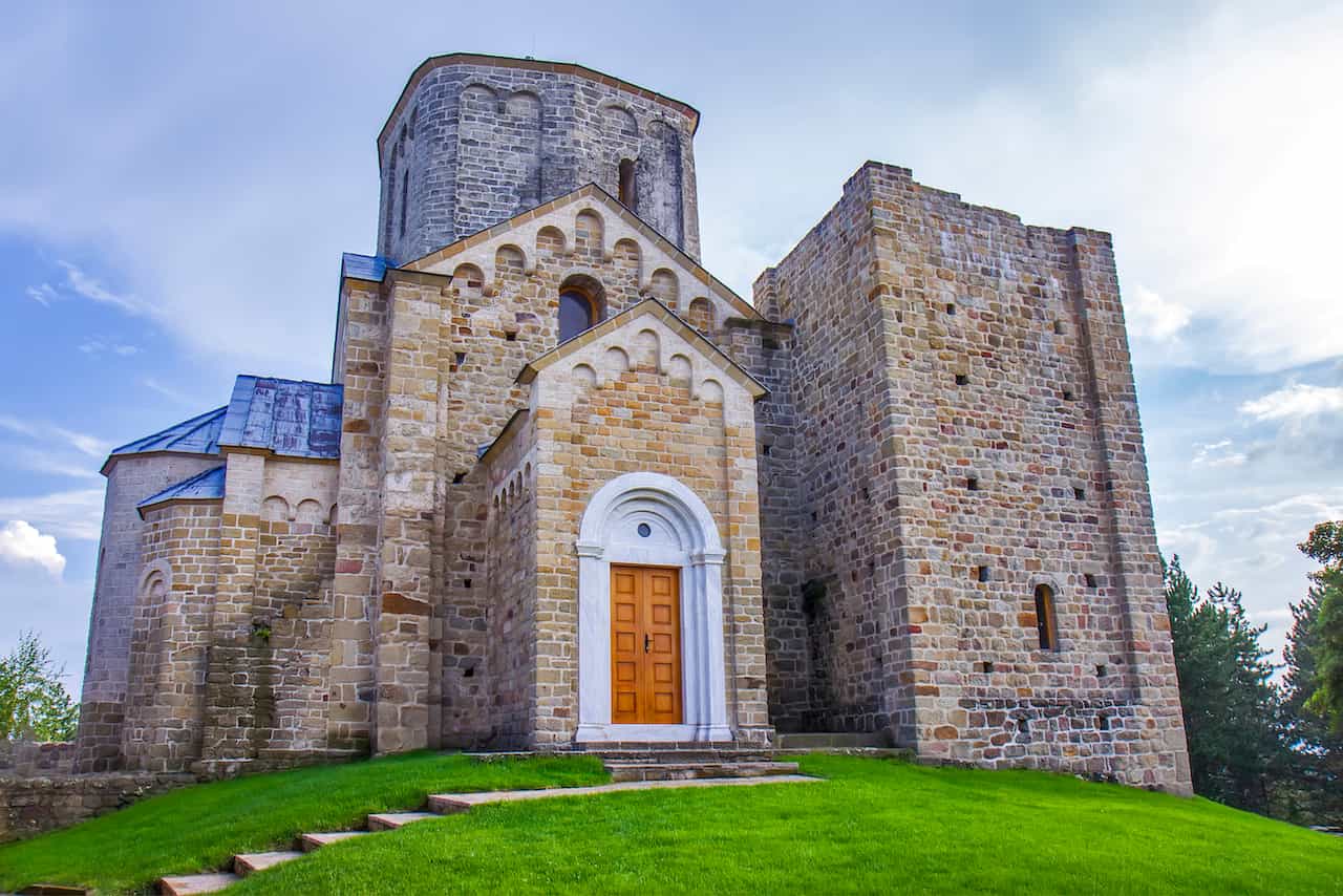 セルビア・ジュルジェビ・ストゥポビ修道院