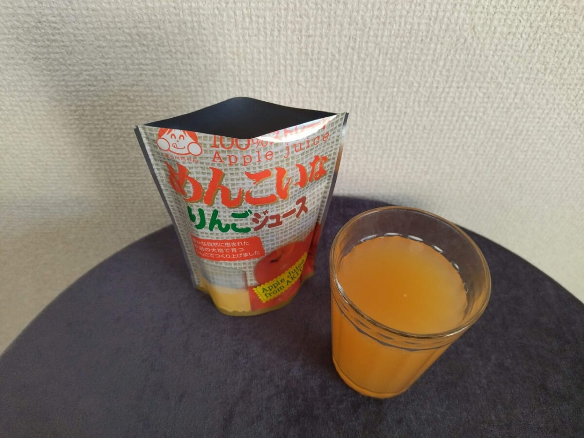 秋田県アンテナショップめんこいなりんごジュース2
