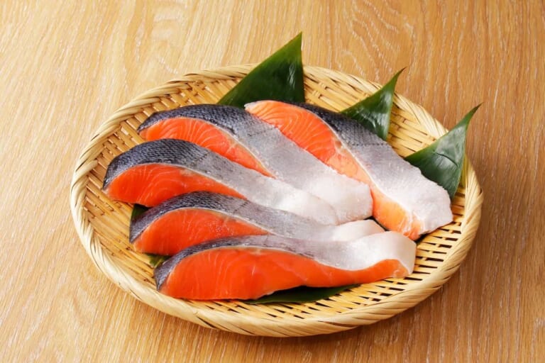 サケとマスは同じ魚だった!? 住む場所でや大きさで名前が変わる不思議 | TABIZINE~人生に旅心を~