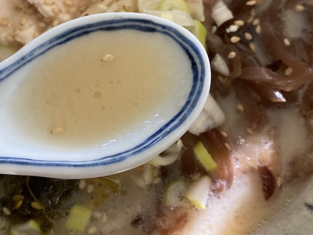 博多とんこつラーメン　スープ