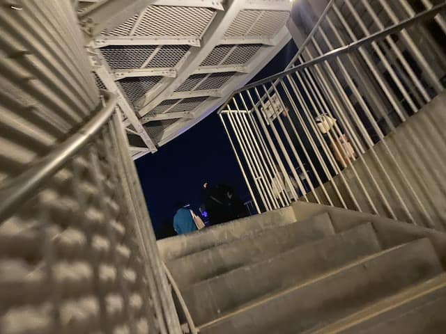江の島シーキャンドル　屋外展望フロア　階段