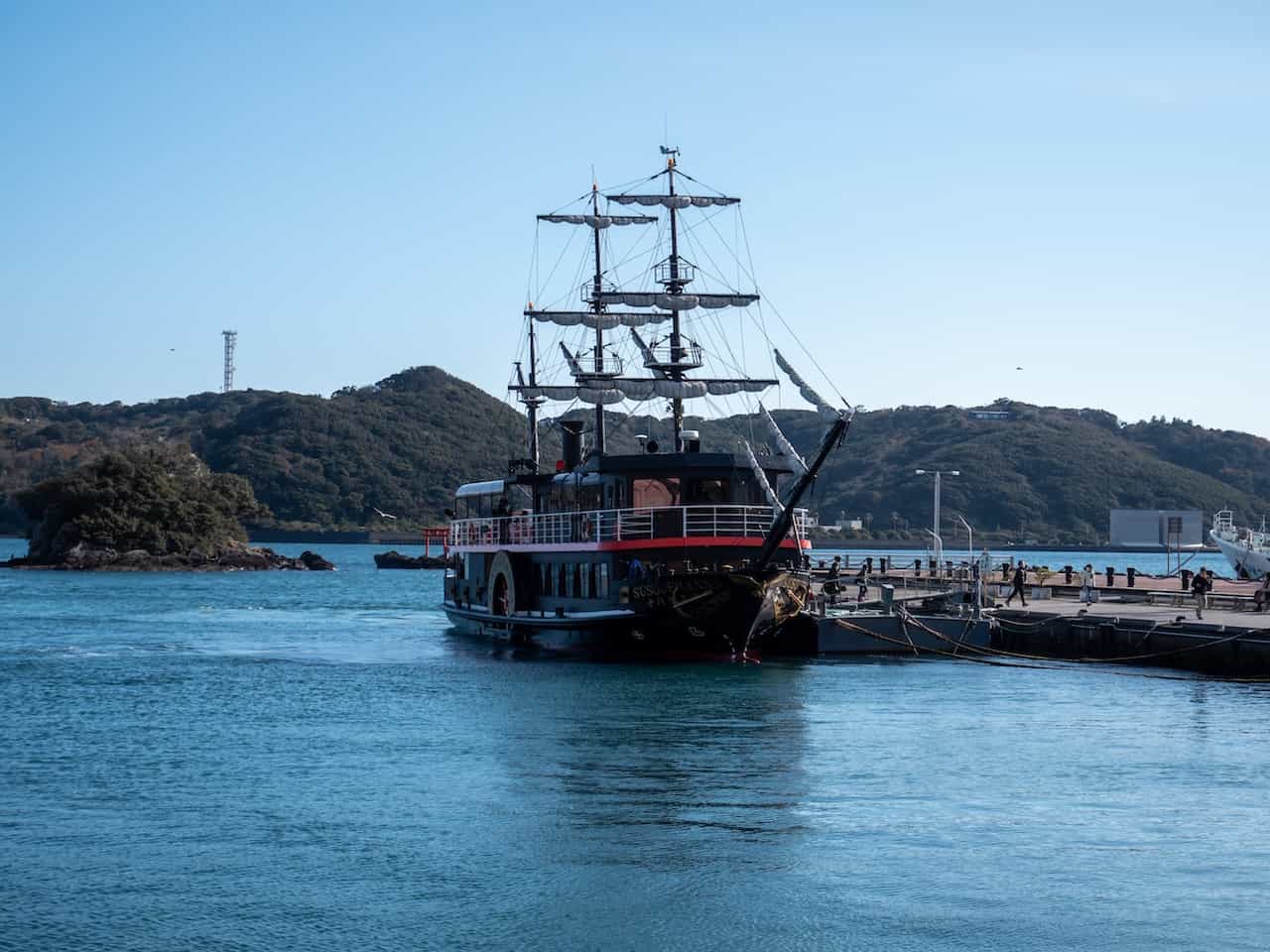 下田の黒船の遊覧船
