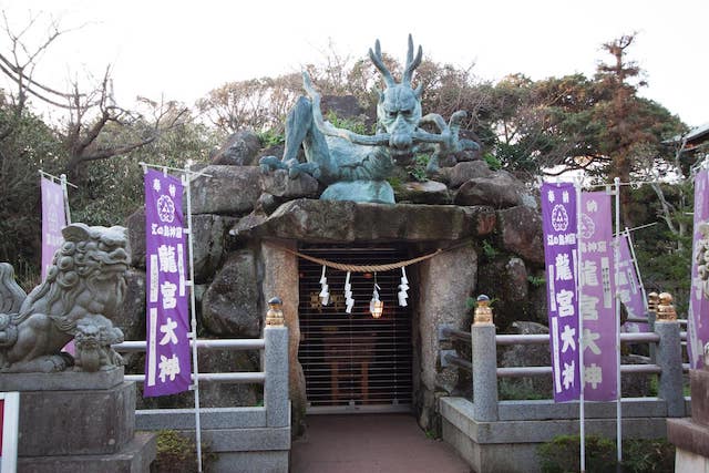 江島神社（神奈川県藤沢市）龍神