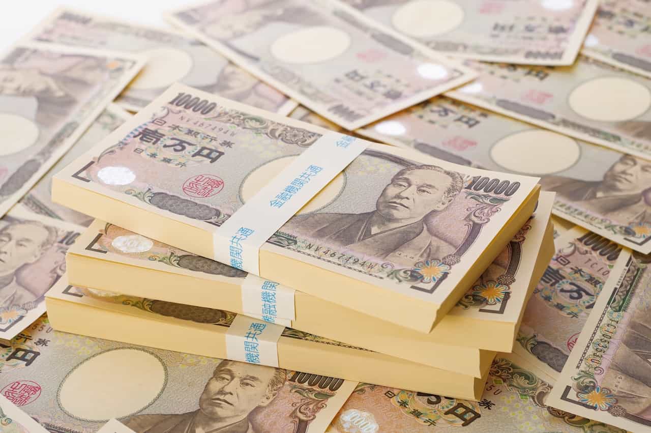 日本円（JPY）