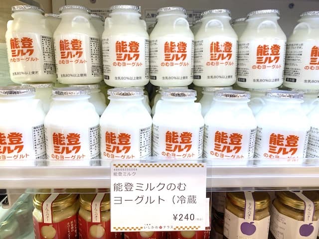 石川県アンテナショップ「八重洲いしかわテラス」　能登ミルクのむヨーグルト　240円