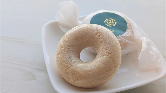 新宿限定 ドーナツ型もなかが可愛い！】バターサンド専門店「⼋by