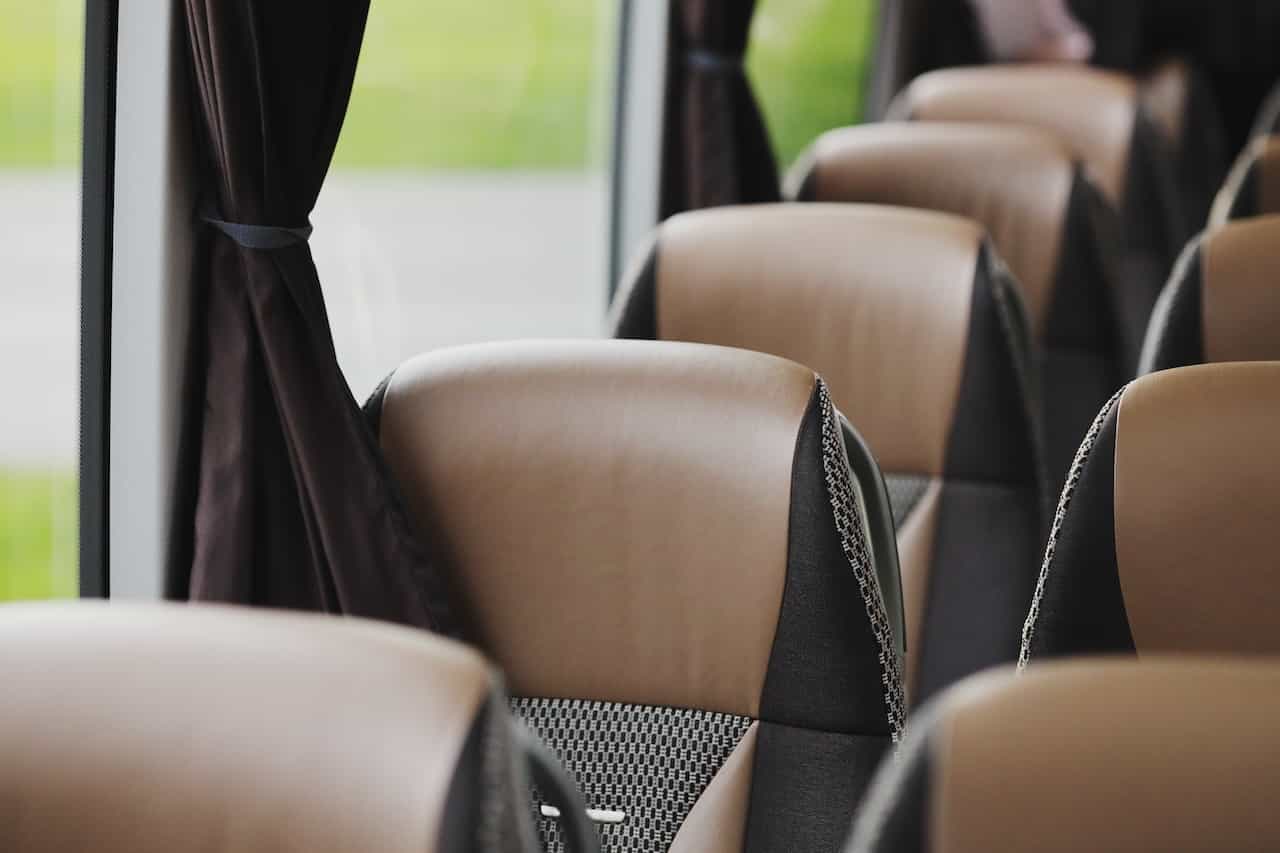 観光バスの車内イメージ