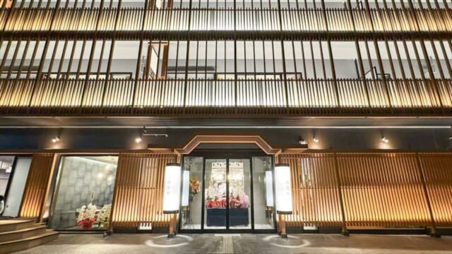 【全室露天風呂付き】草津温泉に素泊まり旅館「湯畑泉水＜ゆばたけせんすい＞」オープン！湯畑から徒歩約1分でアクセス抜群 | TABIZINE～人生に旅心を～  
