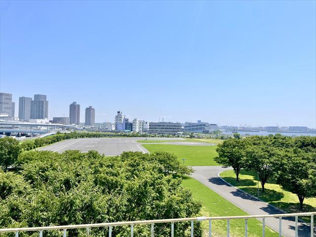 屋上庭園からの眺め