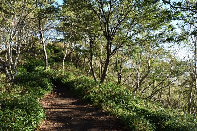 覚満淵　鳥居峠