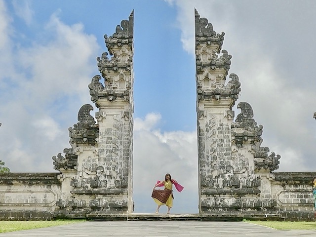 ランプヤン寺院　バリ島　天国の門