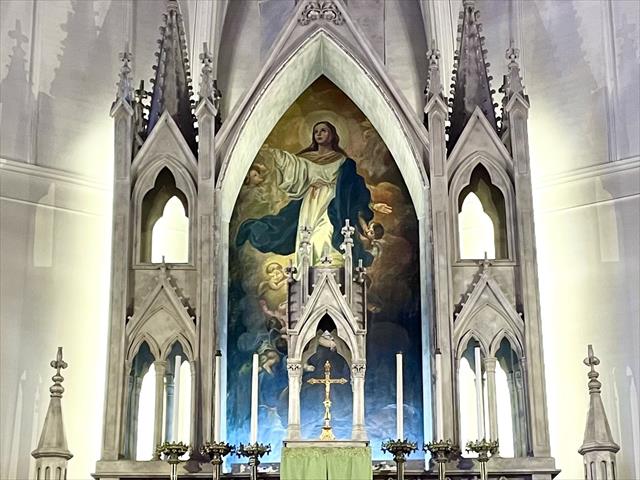 祭壇画　被昇天の聖母