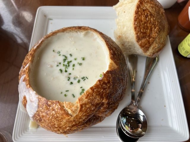 BOUDIN　サンフランシスコ　クラムチャウダー