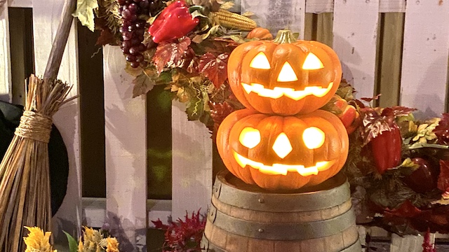 東京ディズニーシー　ハロウィーン　2024　フォトスポット　ジャックオーランタン