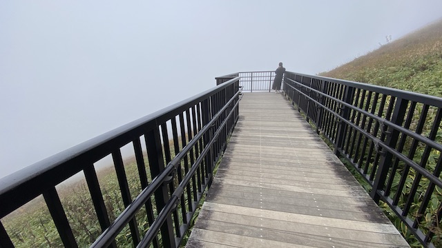 栃木県　日光　天空回廊　キスゲ平園地　霧降高原　展望デッキ1