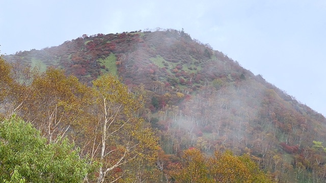 栃木県　日光　天空回廊　キスゲ平園地　霧降高原　展望台からの山