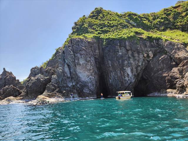 浦富海岸　龍神洞