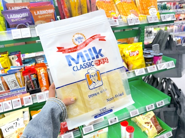 韓国　マストバイ　お土産　MILKCLASSIC　オリーブヤング　ミルク クラシック