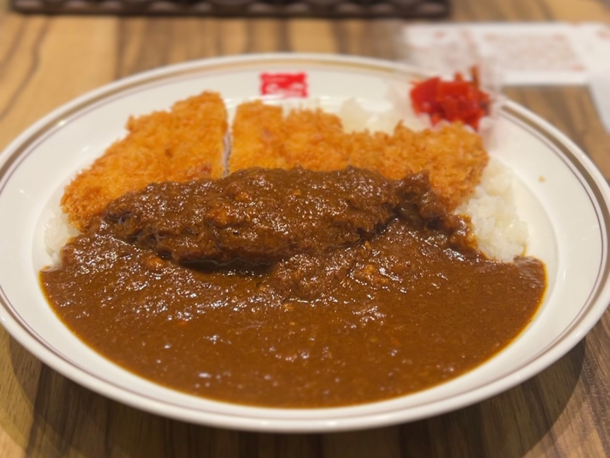 「銀座スイス」の「カツカレー」