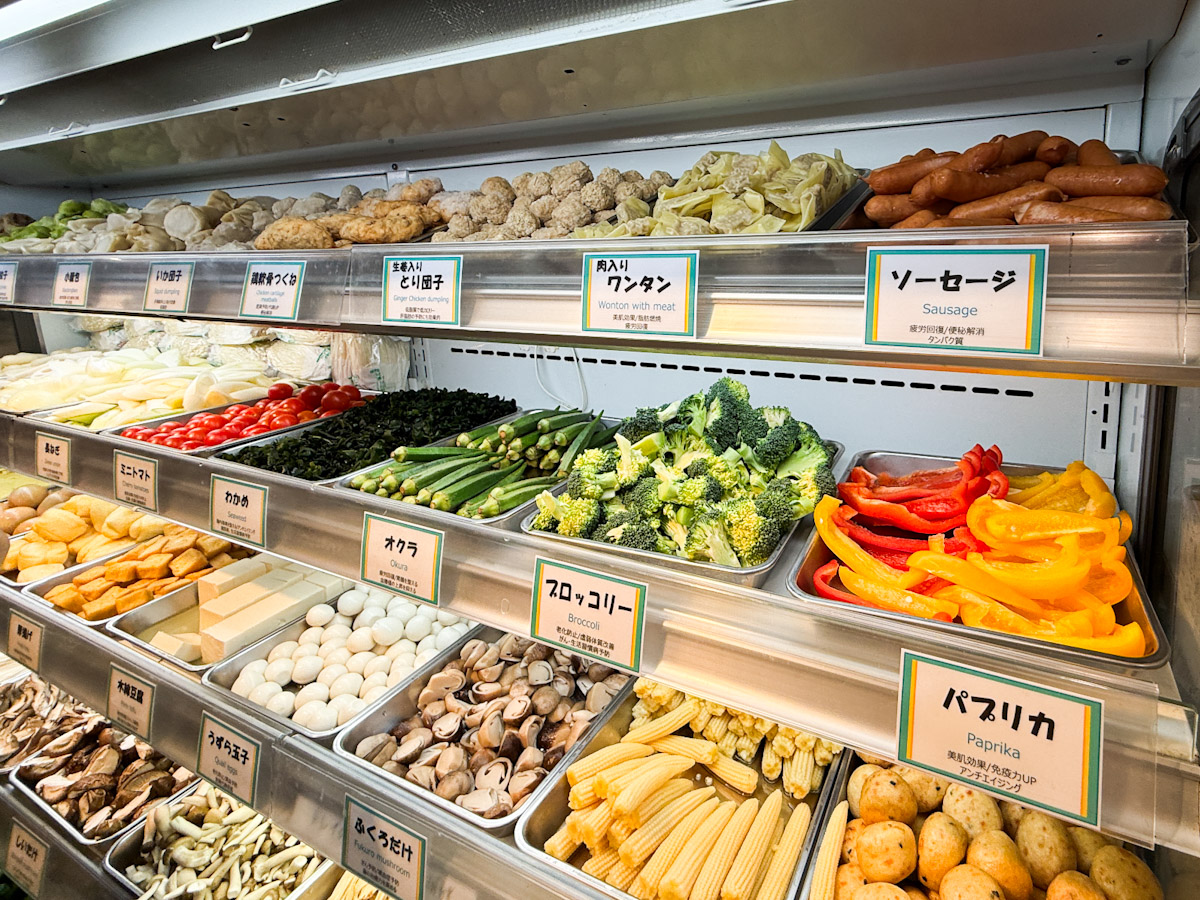 「新宿麻辣湯」のトッピング用冷蔵庫