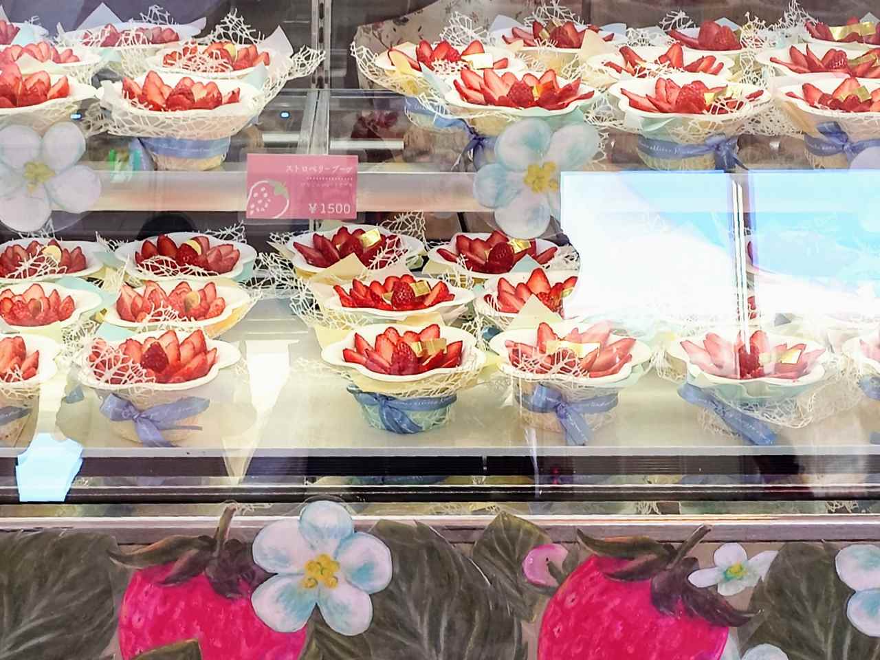 神奈川県横浜市・横浜赤レンガ倉庫「Yokohama Strawberry Festival 2025」・会場内（ポップアップショップ「cafe saju」）