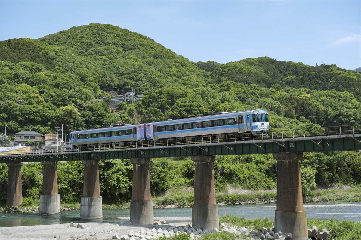 穴吹川橋梁