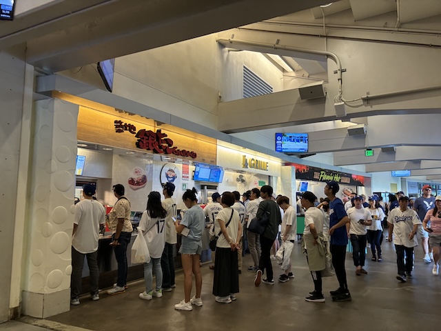 ドジャースタジアム　銀だこ