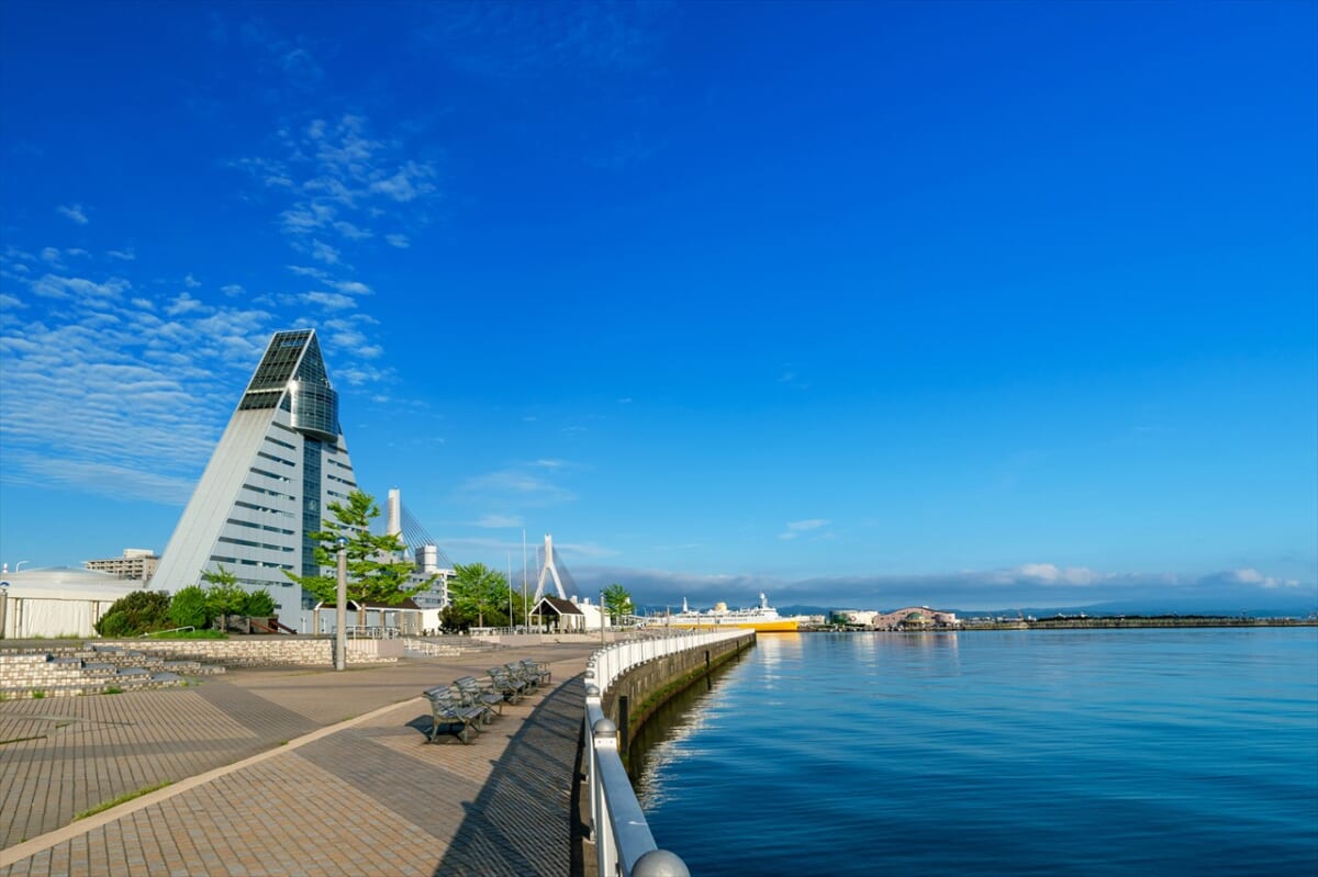 青森港　公園