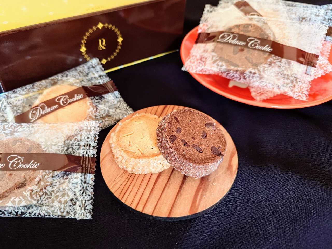 東京都小平市・有楽製菓の東京工場直営店「YURAKU CHOCOLATE SHOP」デラックスクッキー