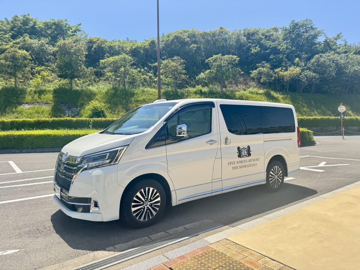 「FIVE SPRING RESORT THE SHIRAHAMA」送迎車