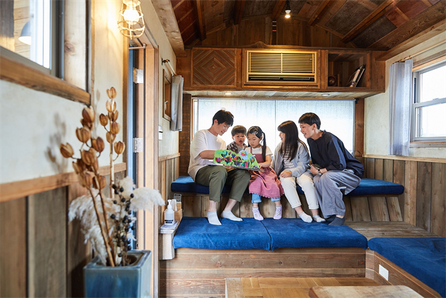 TINY HOUSE VILLAGE