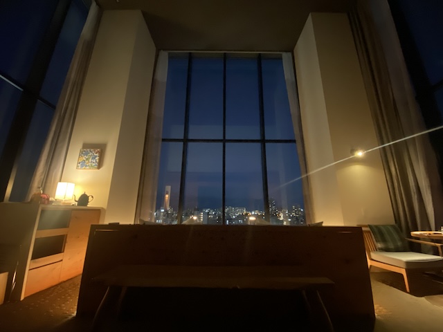 HOTEL STRATA NAHA ホテル ストレータ那覇 天空の展望台ホテル　絶景ホテル　夜景